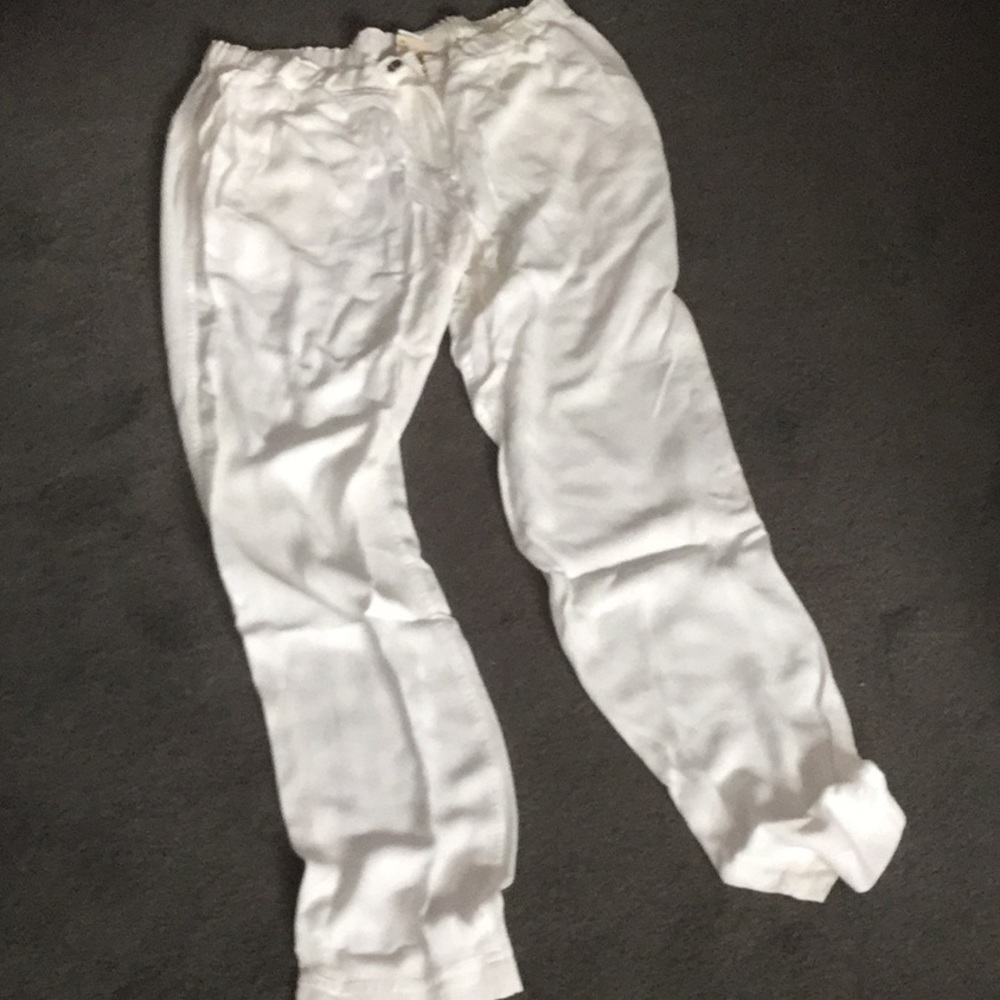 ALC PANTS 100% viscose. Sorry need to be pressed